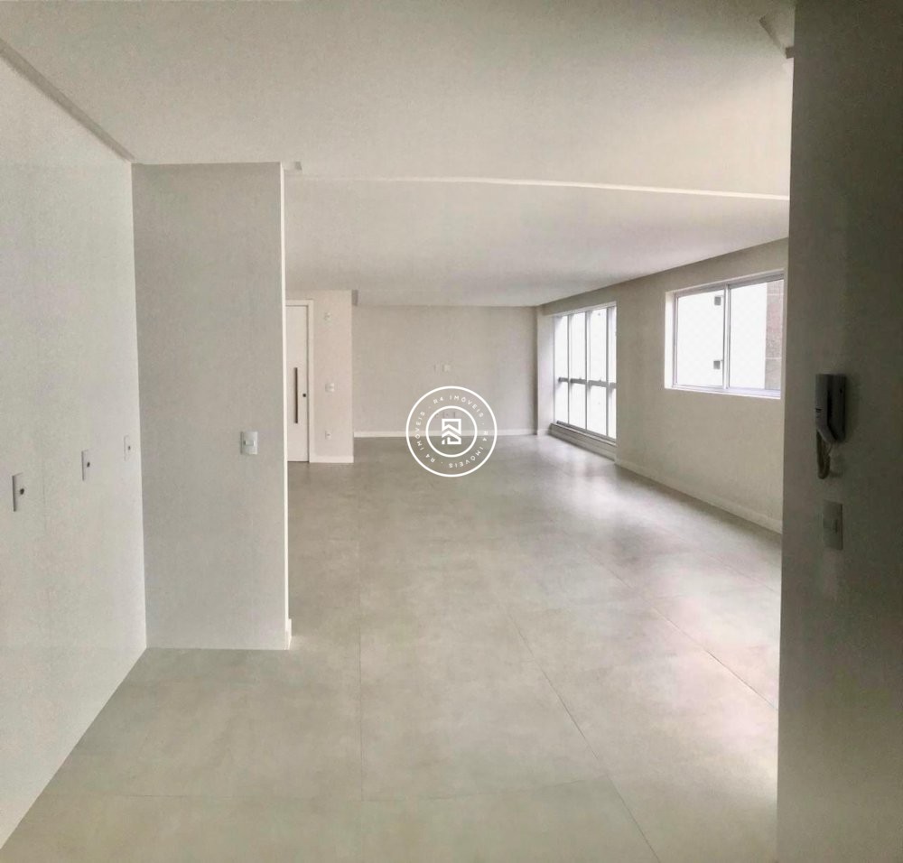 Oportunidade 4 sutes pronto! 