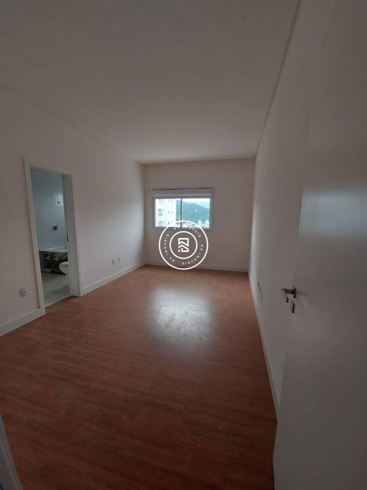 Apto Novo Altssimo Padro 