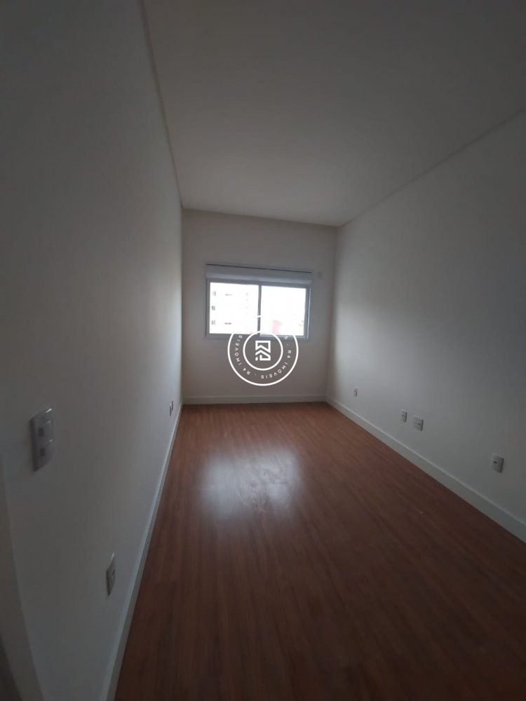 Apto Novo Altssimo Padro 