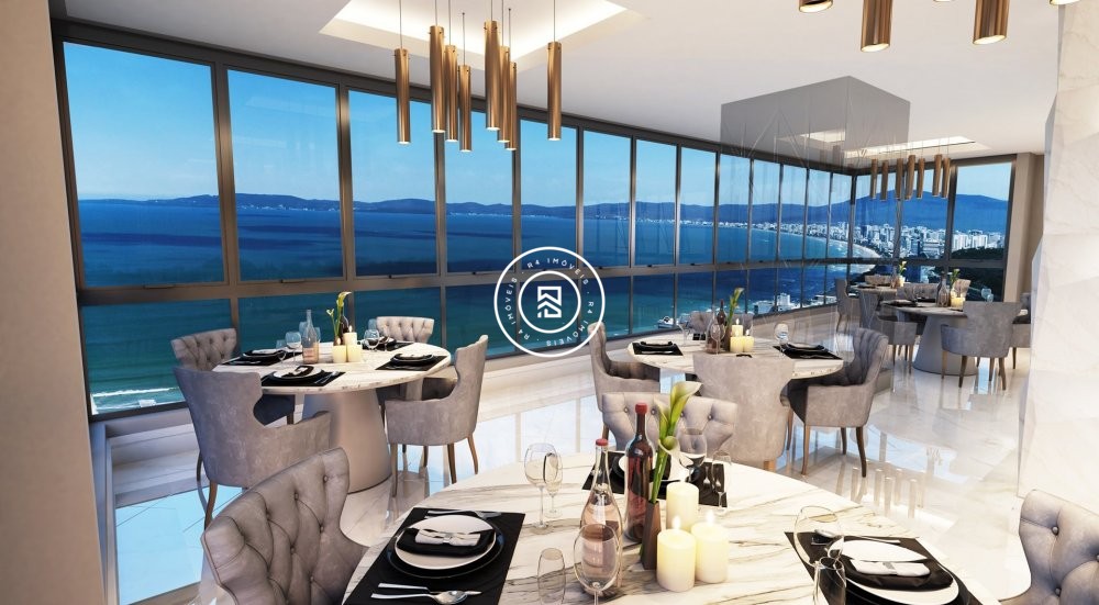 Apto na planta, 3 sutes, no corao de Itapema