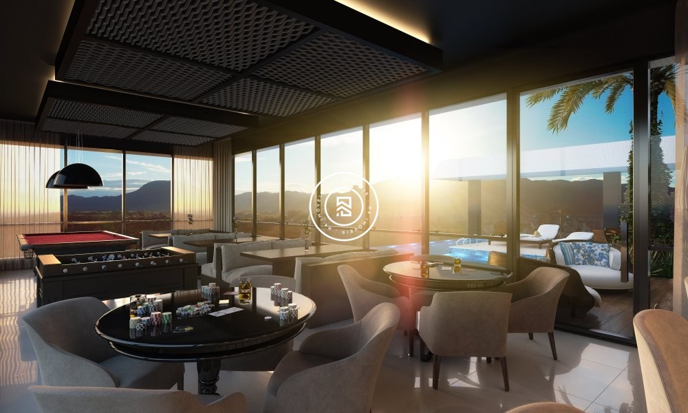 Apto 03 sutes na Meia Praia