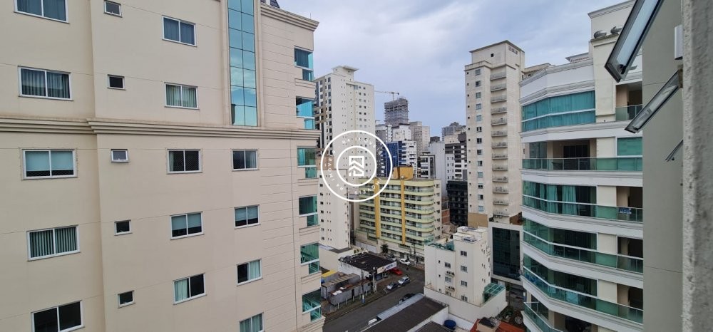 Apto 3 sutes com excelente localizao