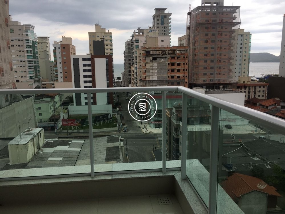 Apartamento com 04 sutes em Itapema