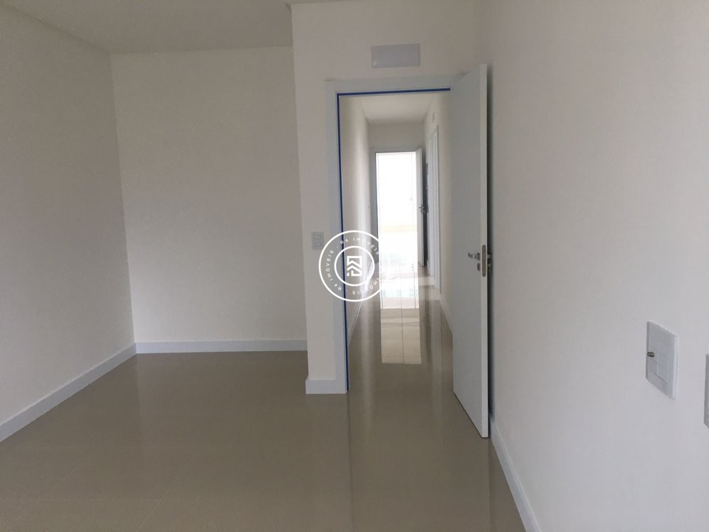 Apartamento com 04 sutes em Itapema