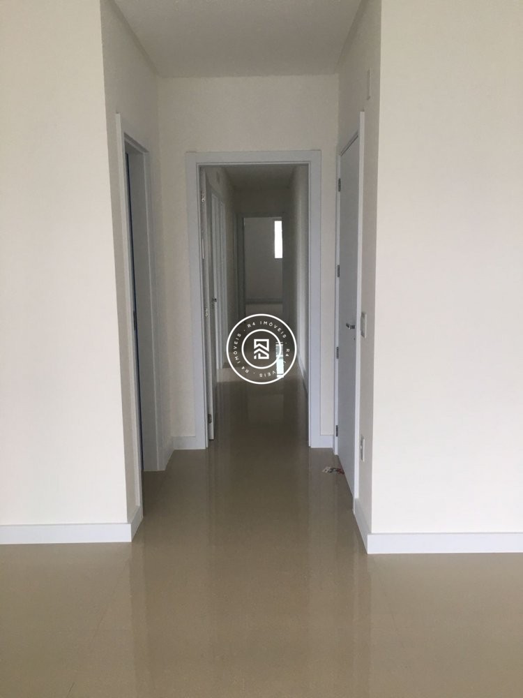 Apartamento com 04 sutes em Itapema