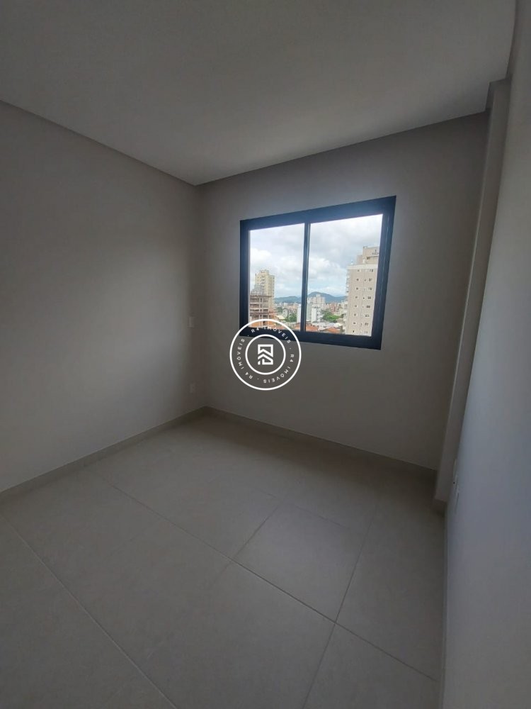 Apartamento com 02 dormitrios no Morretes