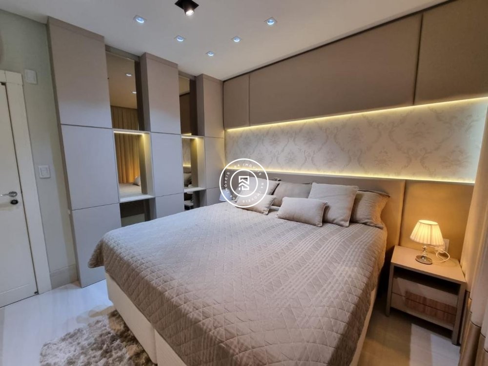 CASA COM 04 SUTES, MOBILIADA E DECORADA