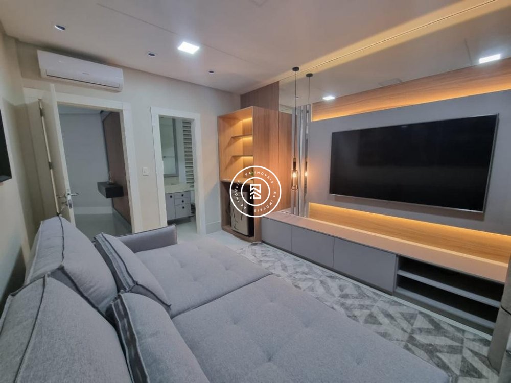 CASA COM 04 SUTES, MOBILIADA E DECORADA