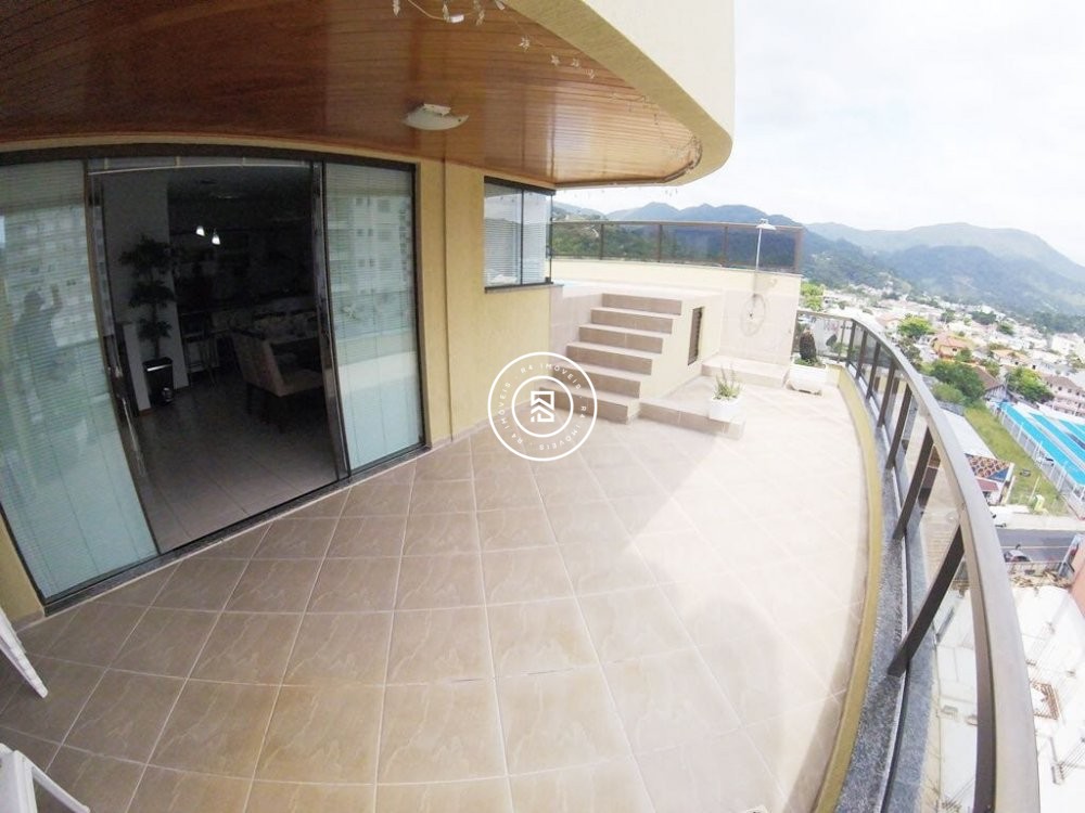 Cobertura Duplex no Centro de Itapema