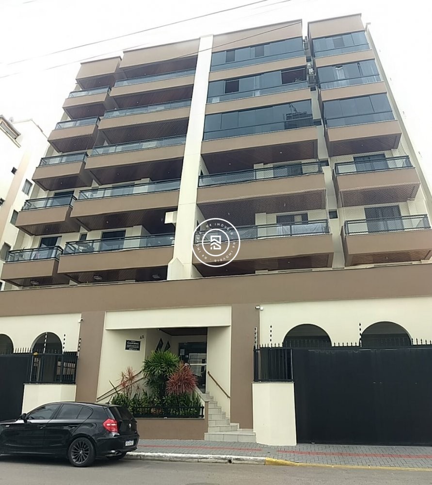 1 sute + 1 dorm. na Meia Praia