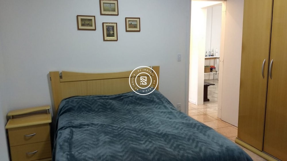 1 sute + 1 dorm. na Meia Praia