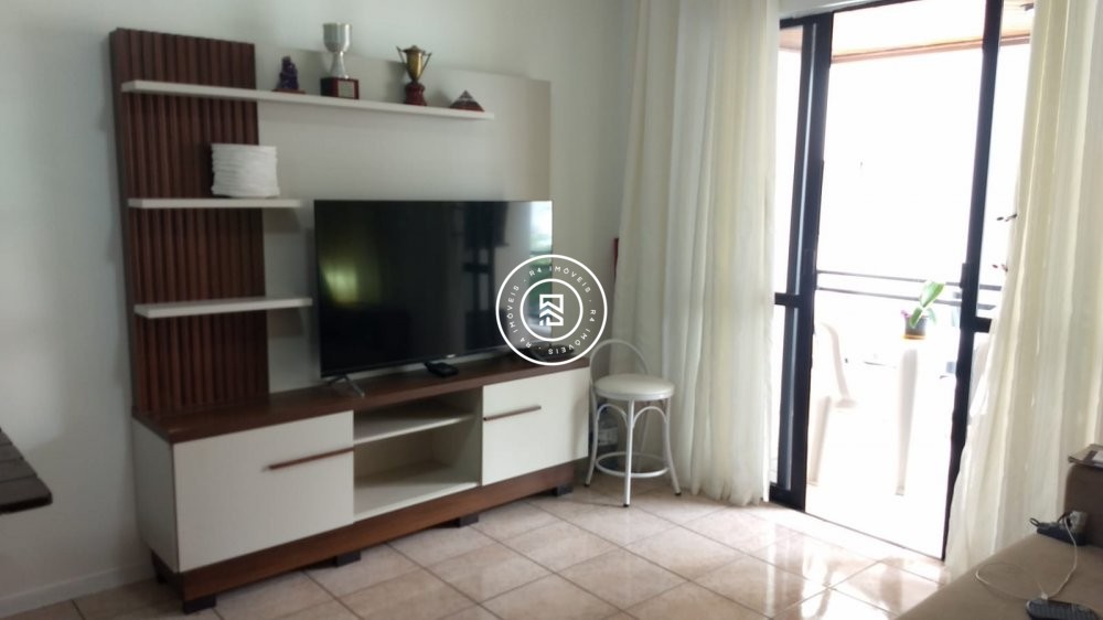 1 sute + 1 dorm. na Meia Praia