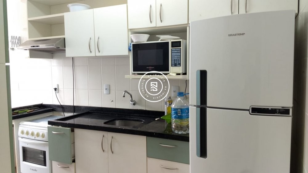 1 sute + 1 dorm. na Meia Praia