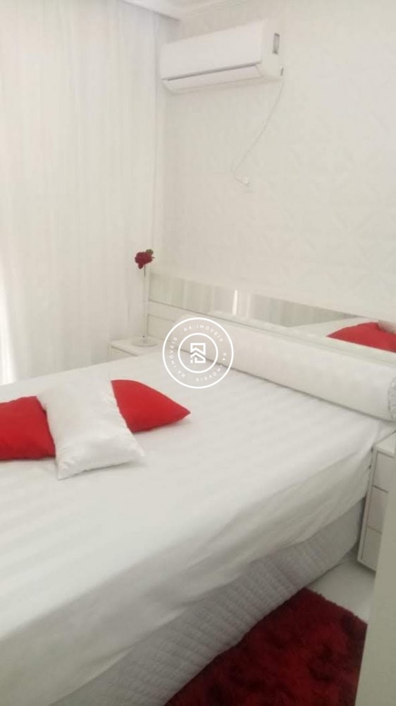 Apto 3 dormitrios sendo 1 sute mobiliado