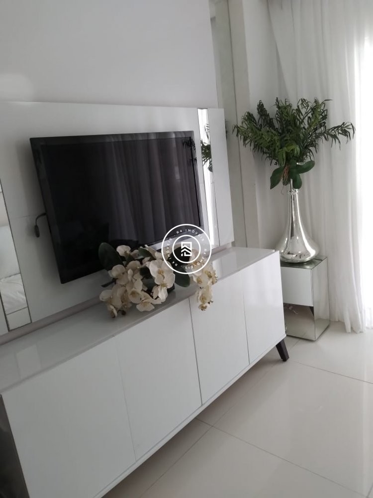 Apto 3 dormitrios sendo 1 sute mobiliado