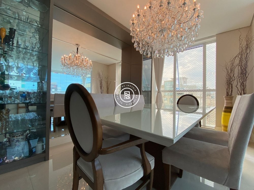 Apto mobiliado e decorado a 300m do Mar