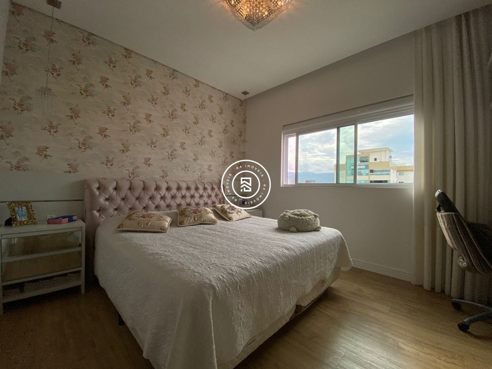 Apto mobiliado e decorado a 300m do Mar