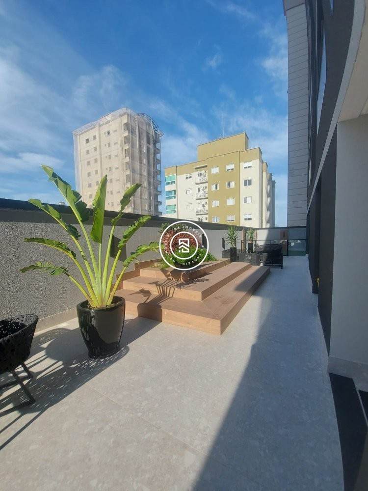 APTO NOVO NA MEIA PRAIA