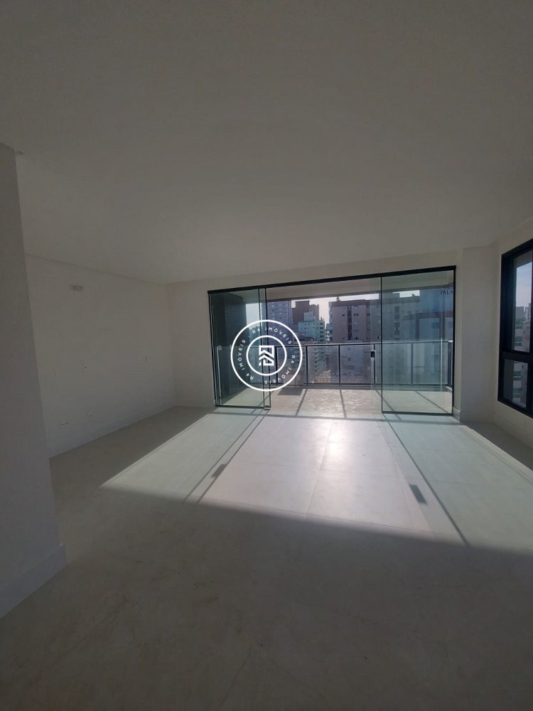 APTO NOVO NA MEIA PRAIA