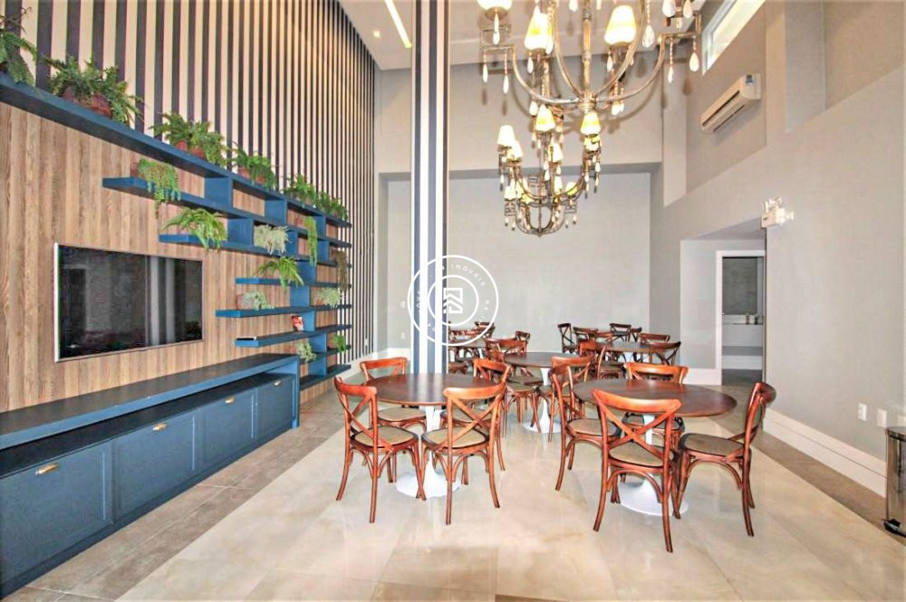 P NA AREIA COM TRS SUTES