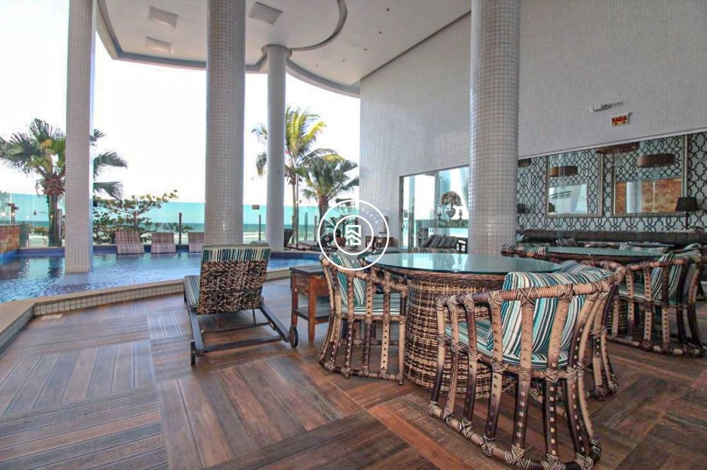 P NA AREIA COM TRS SUTES