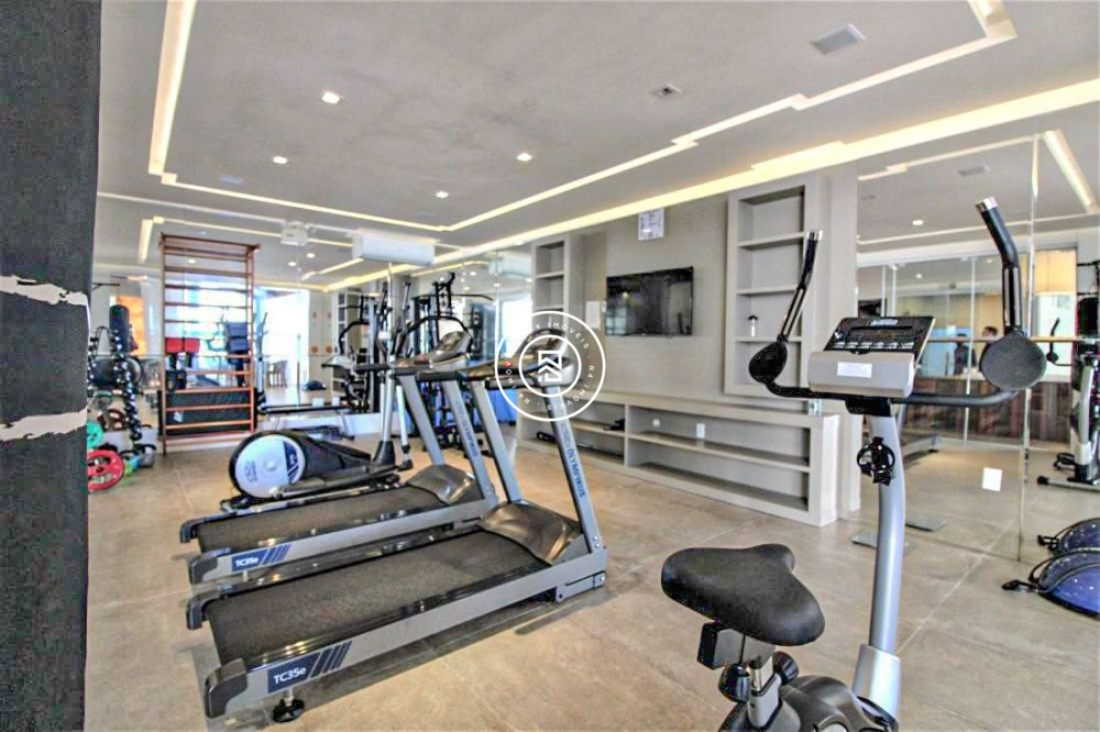 P NA AREIA COM TRS SUTES