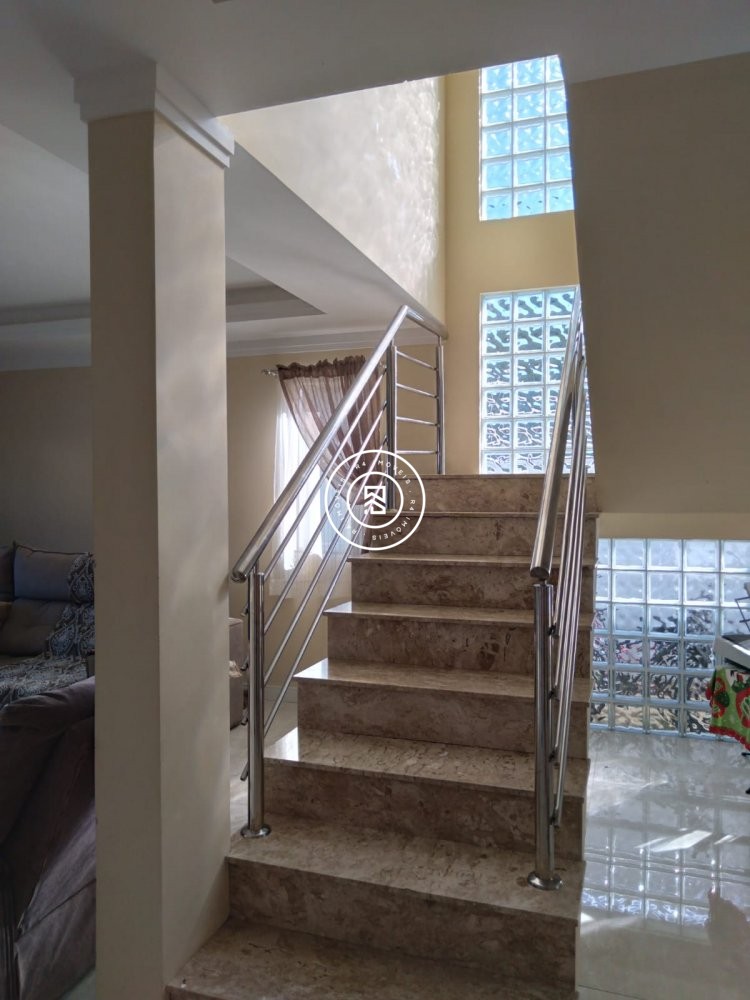 Casa 03 Sutes Mobiliada em Itapema