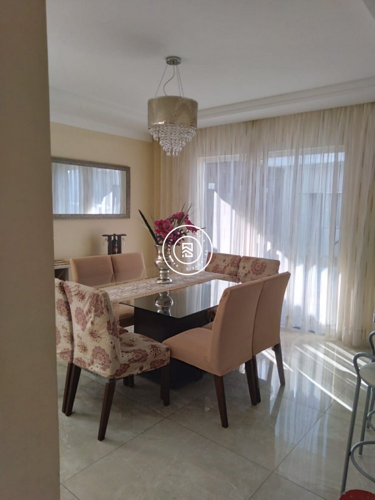 Casa 03 Sutes Mobiliada em Itapema