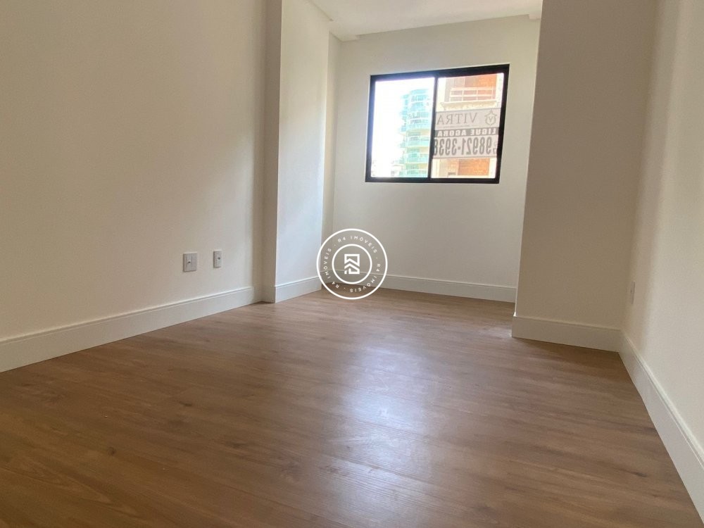 APTO NOVO NA MEIA PRAIA 