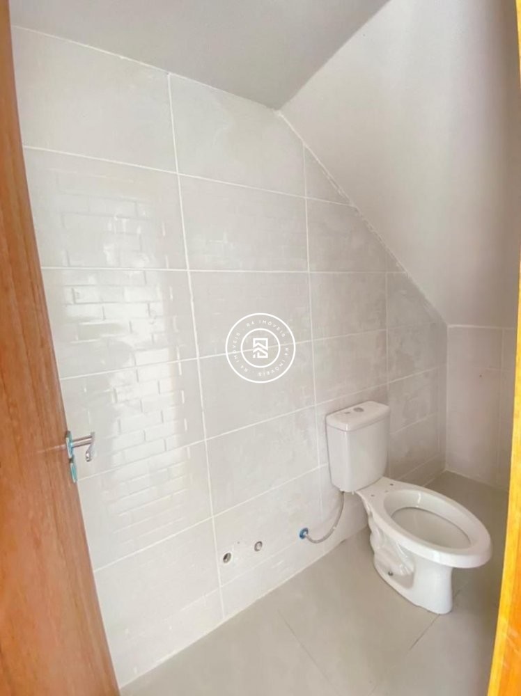 Sobrado com 02 sutes em Itapema