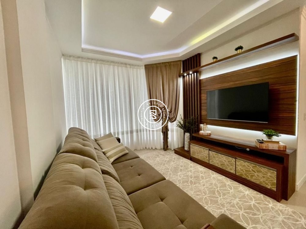 Lindo Apartamento na Meia Praia 