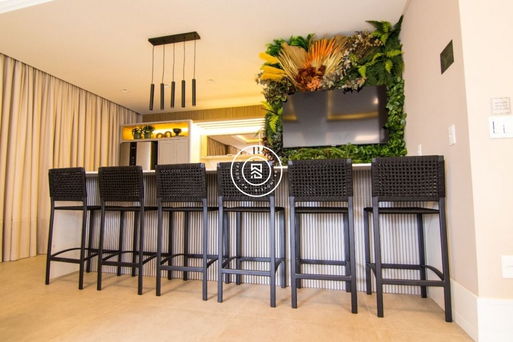 APTO NOVO NA MEIA PRAIA