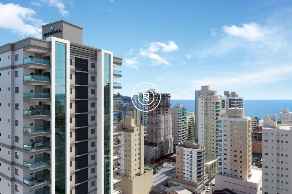 Apto na Planta com 130m