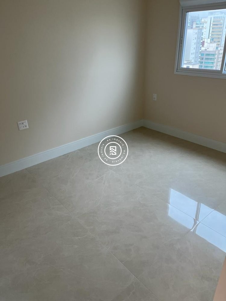 Apto Novo na Quadra-Mar