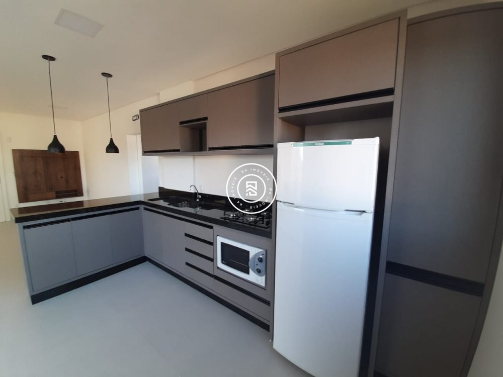 Apartamento com 02 sutes no Perequ