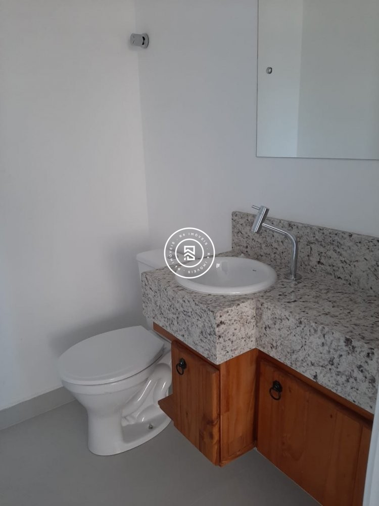 Apartamento com 02 sutes no Perequ