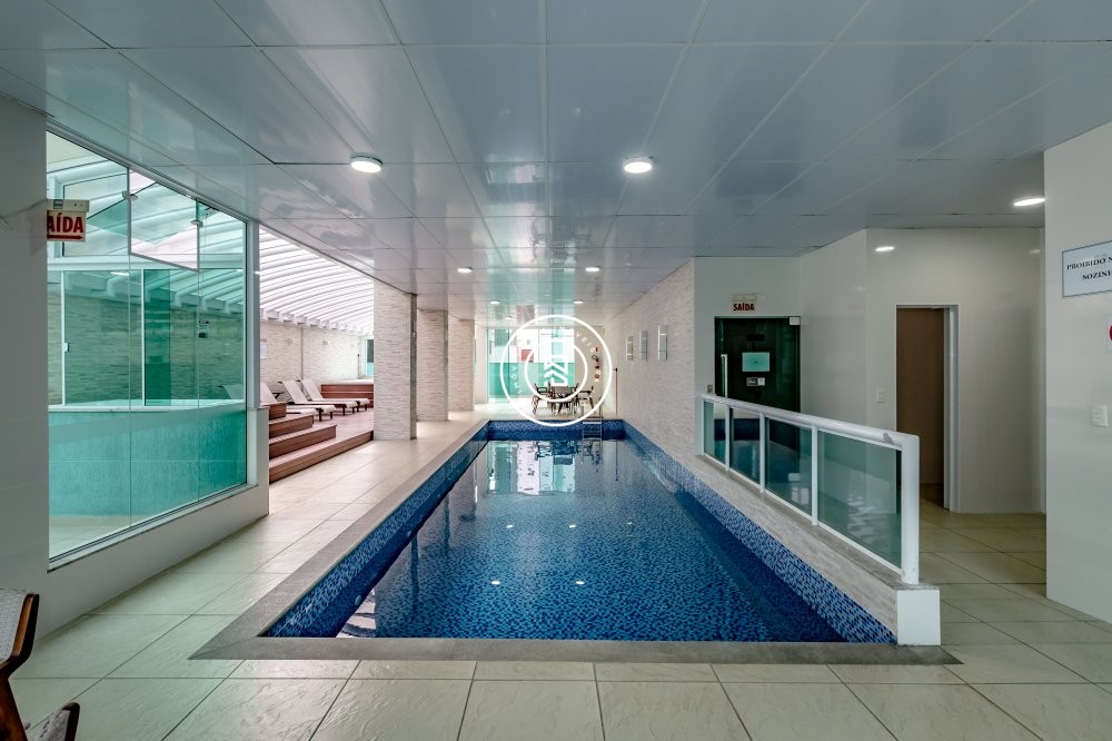 Apto Finamente Mobiliado na Quadra Mar