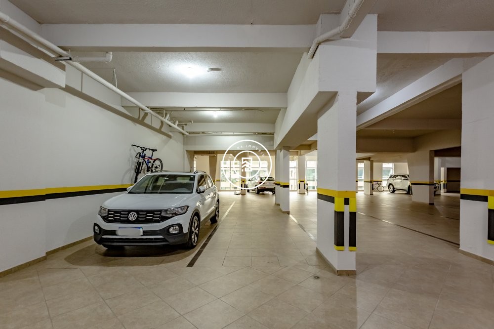 Apto Finamente Mobiliado na Quadra Mar