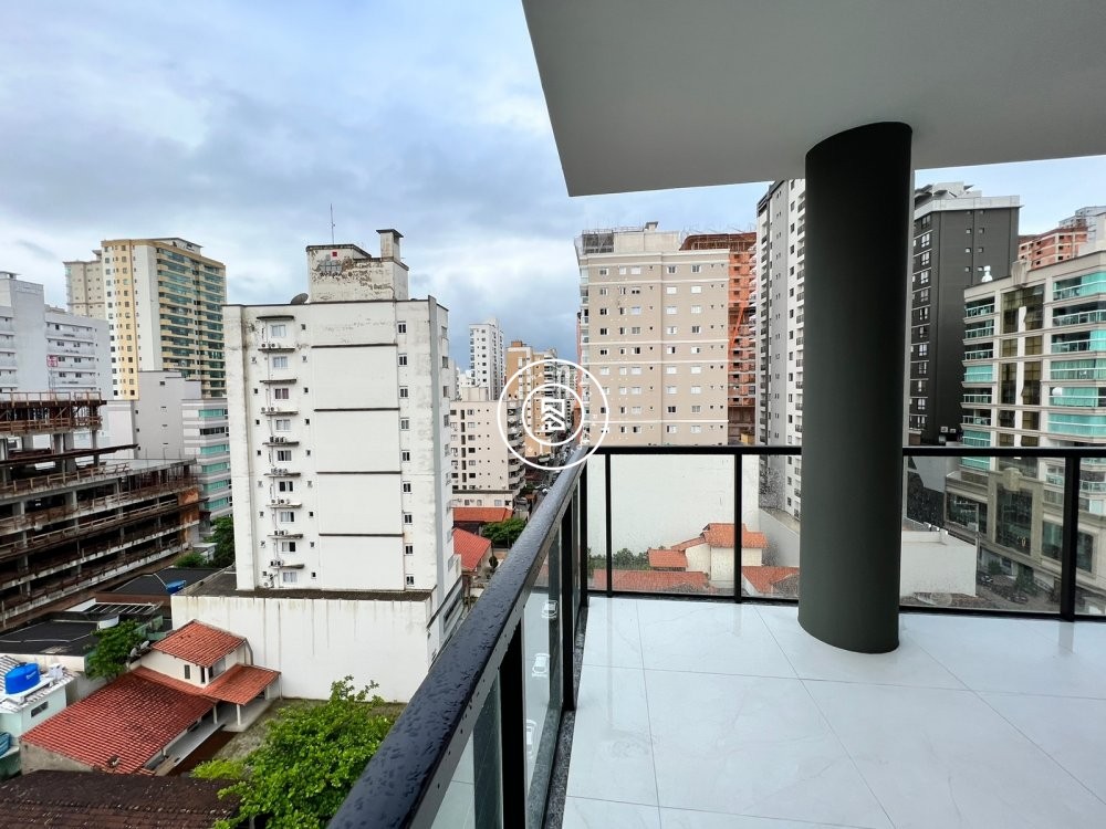 Apartamento Novo na Meia Praia