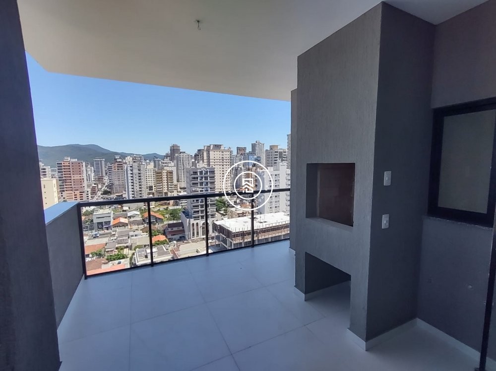 03 sutes novo em Itapema