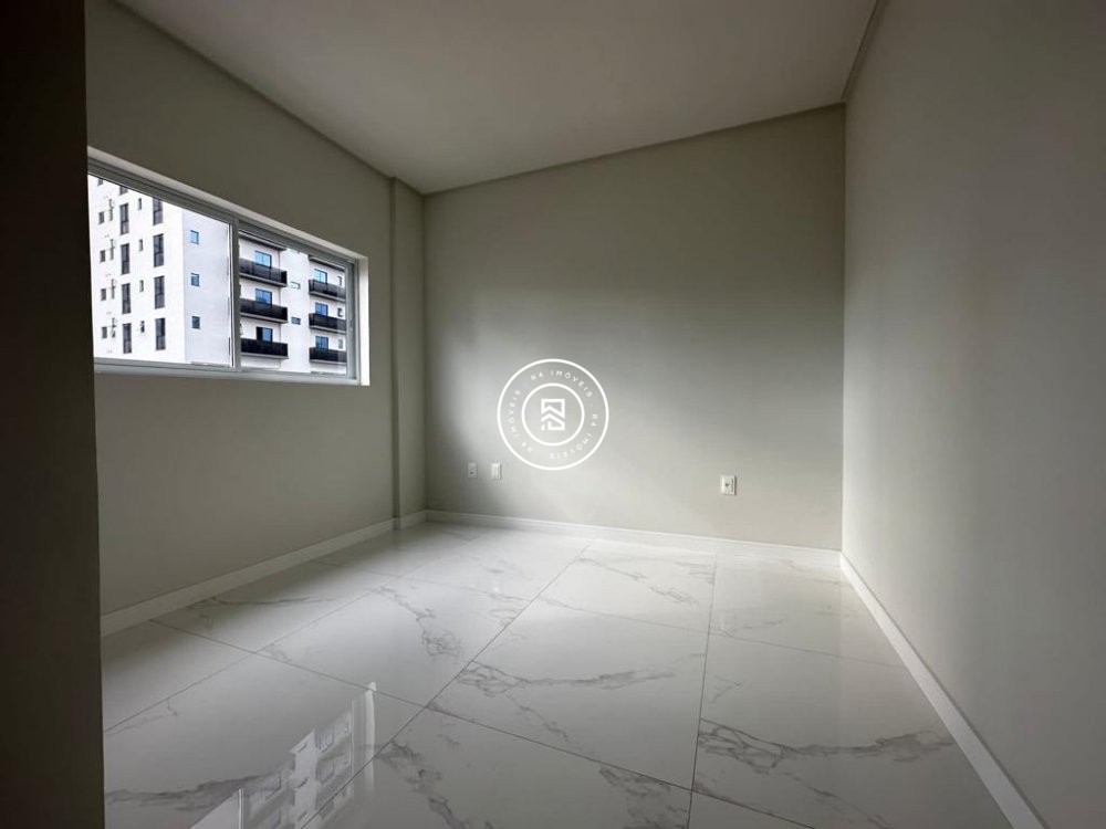 Apartamento novo no Perequ