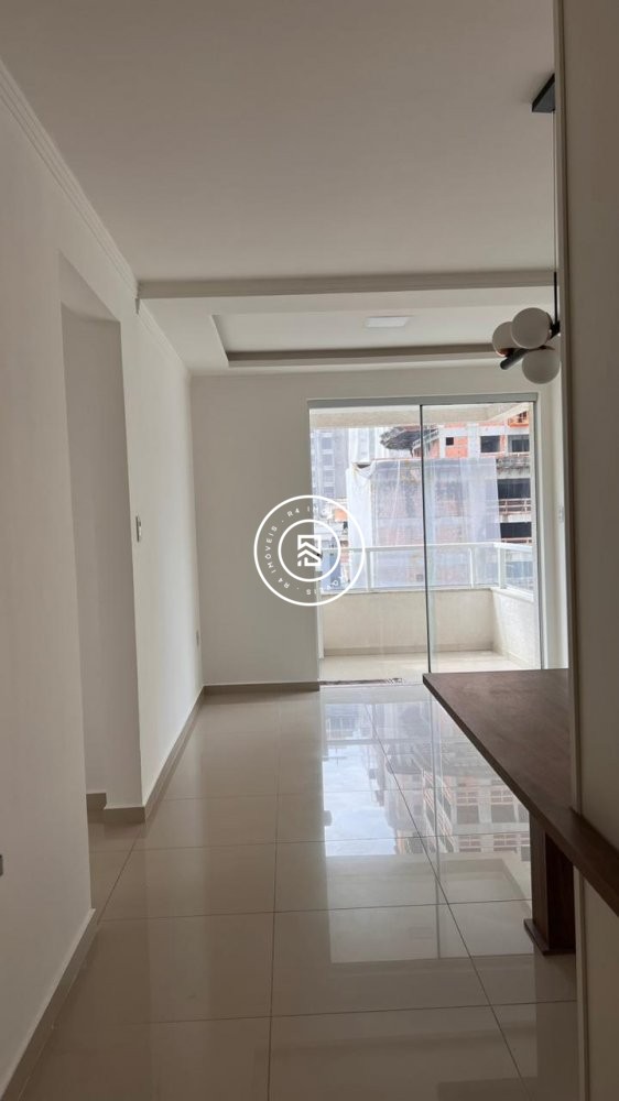 Apartamento Semi-Mobiliado no bairro Morretes