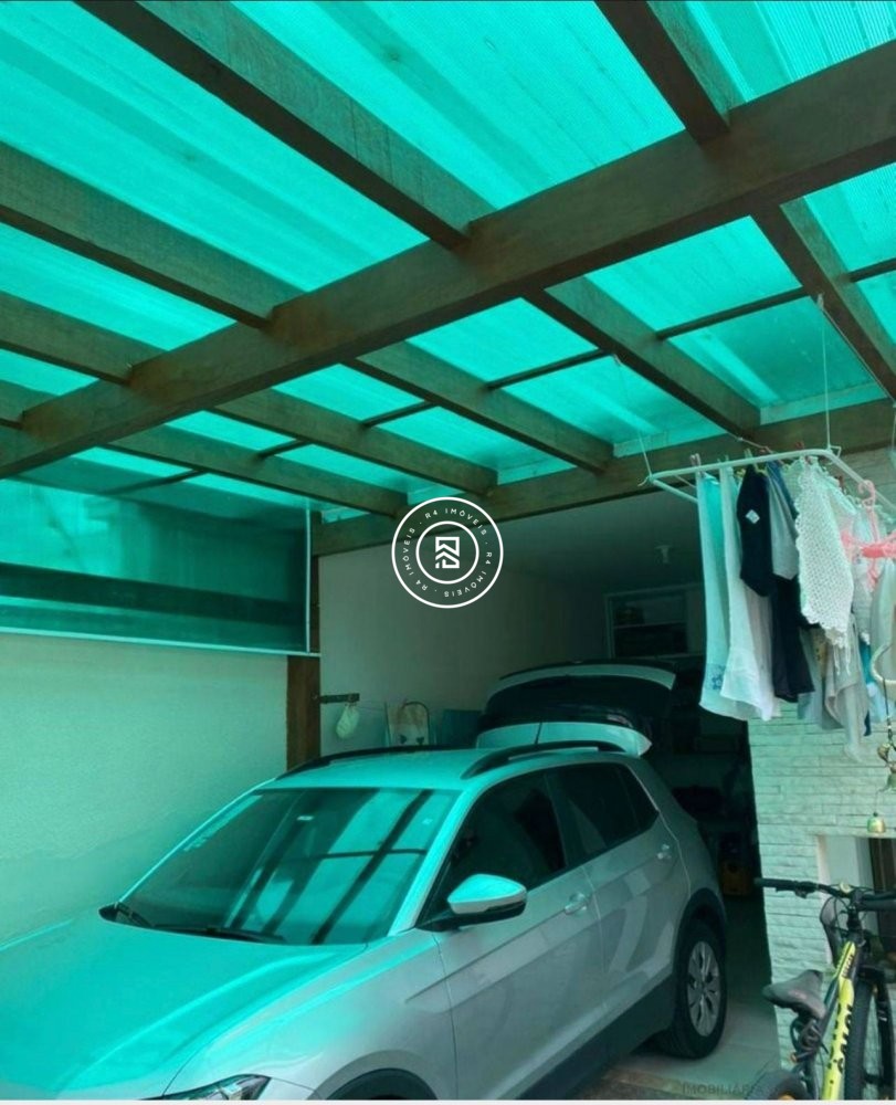 Casa semi-mobiliada em Porto Belo