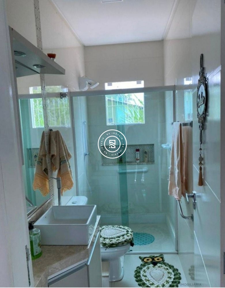 Casa semi-mobiliada em Porto Belo