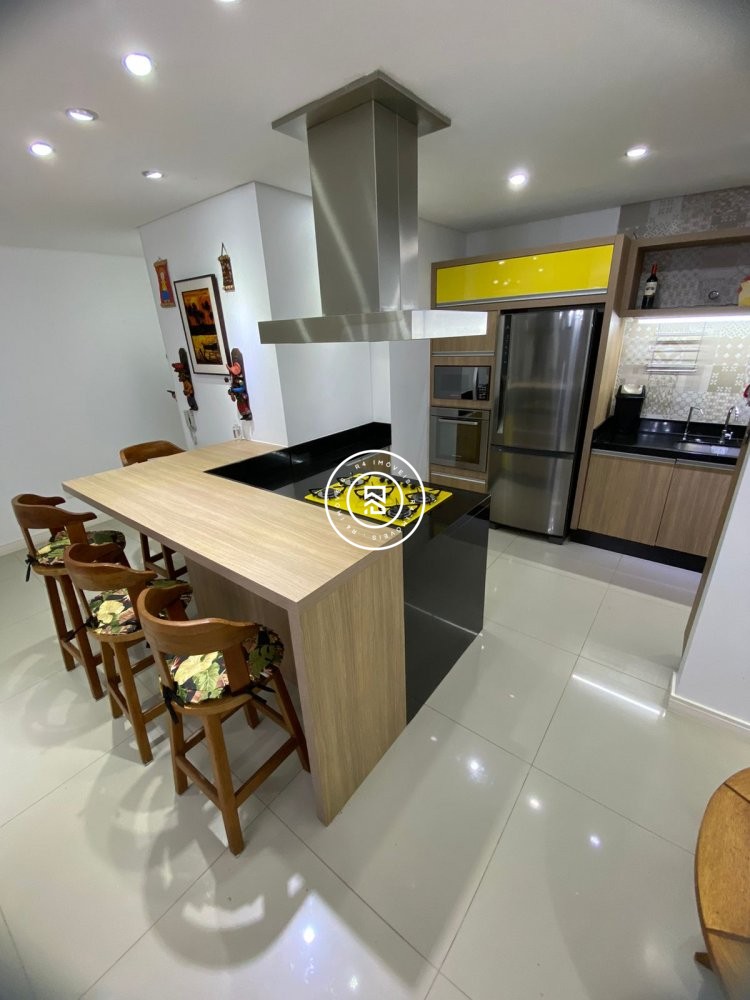 Cobertura com terrao em Bombinhas