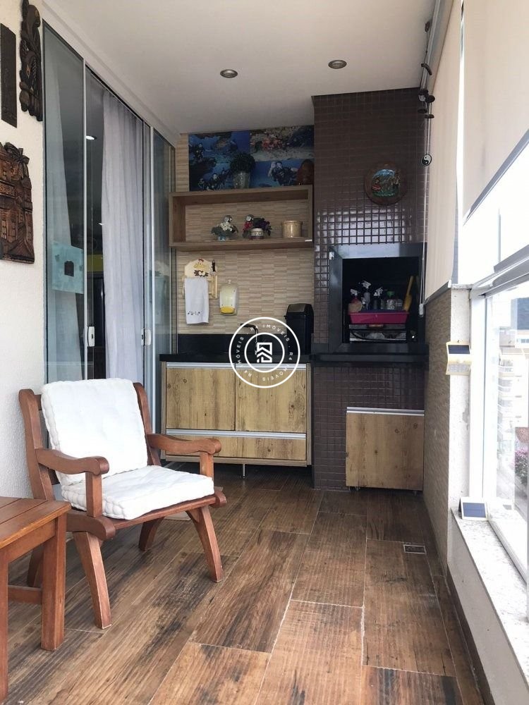 Cobertura com terrao em Bombinhas