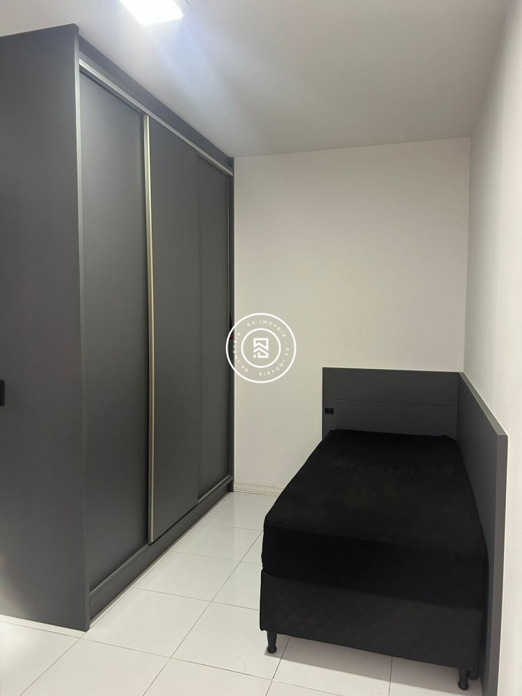 Apto de 03 dormitrios mobiliado