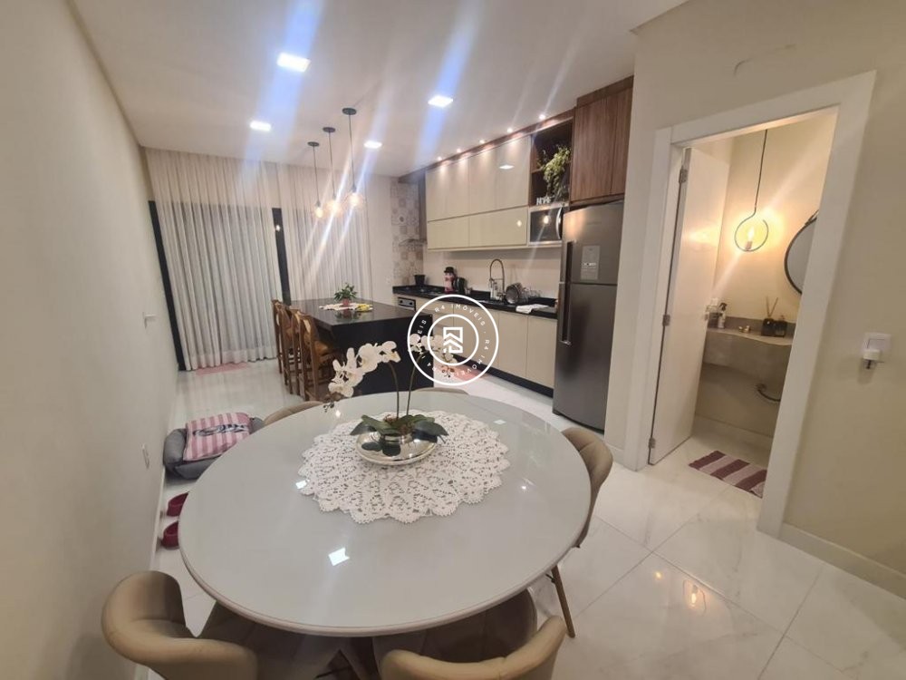 Sobrado Mobiliado no bairro Morretes