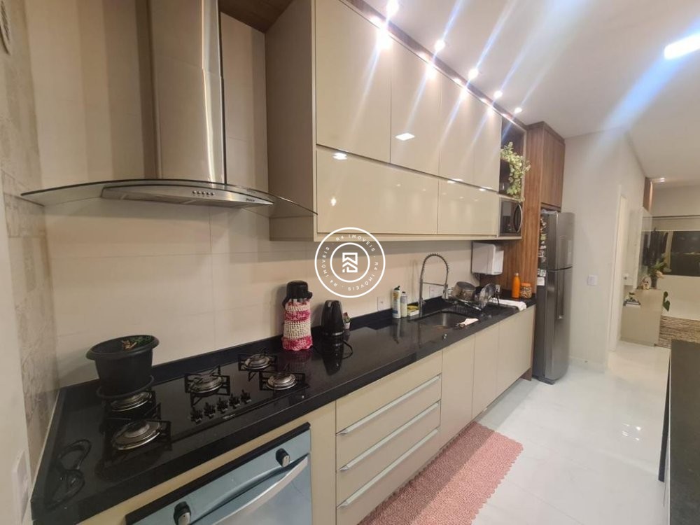 Sobrado Mobiliado no bairro Morretes