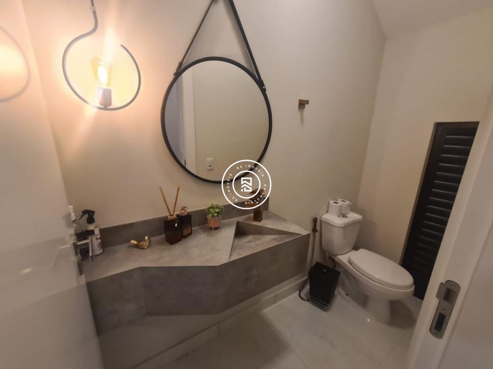 Sobrado Mobiliado no bairro Morretes